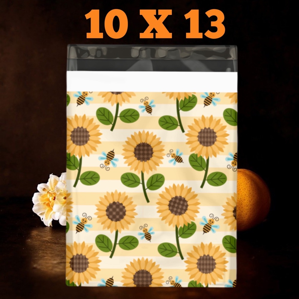 25 10X13 Sunflower Bee Poly Mailers PRICE IS FIRM - Picture 2 of 6